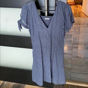 Adorable tie sleeve dress for sale - worn once